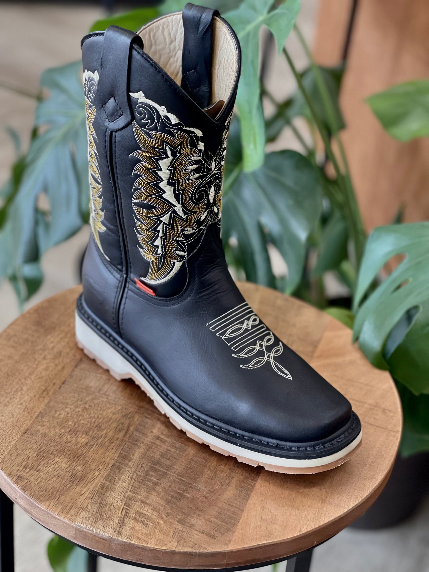 Chaparral 100-Rodeo Black Boot