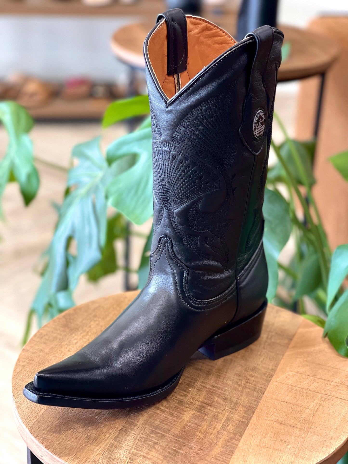 Arles JB611* Boot