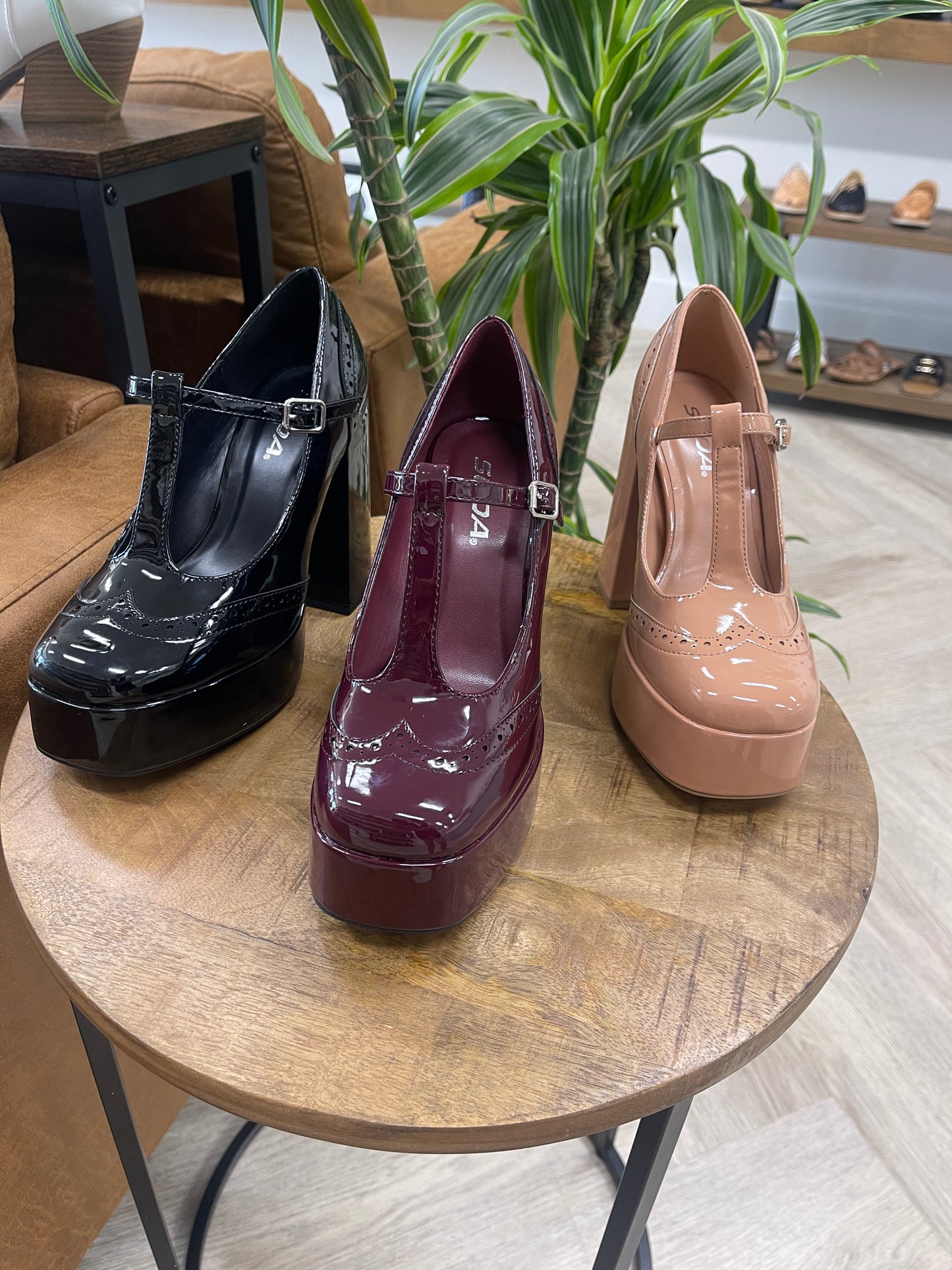 Delicious Nimble Mary Jane Platform Heel
