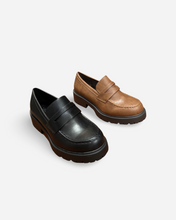 Load image into Gallery viewer, Soda Hender Chunky Loafer
