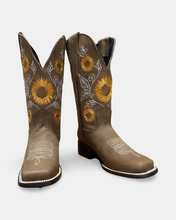 Load image into Gallery viewer, Arles JB15-05 Sand Sunflower Boot
