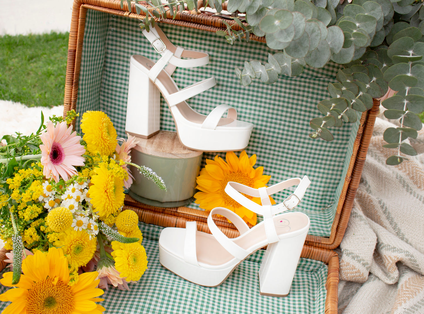 Delicious Icing Platform Heel