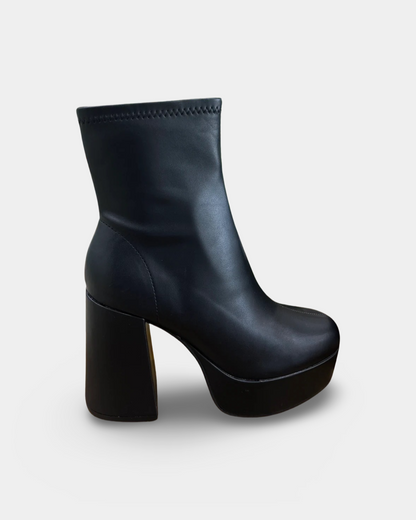 Soda Assign Stretch Bootie