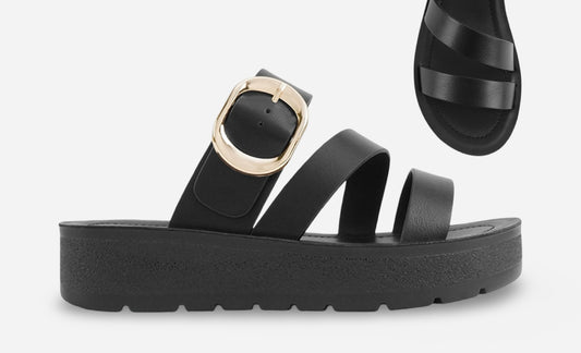 Soda Falke Platform Sandal