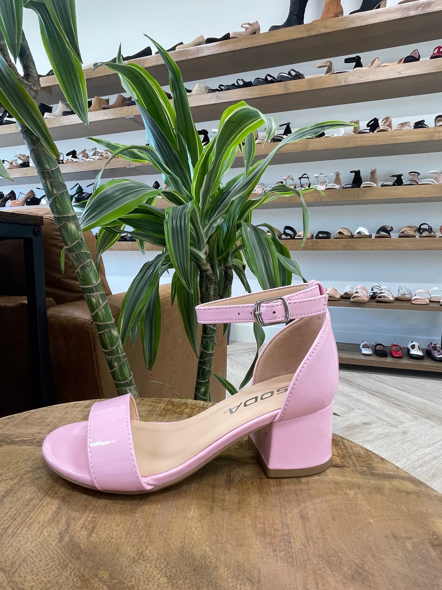 Soda Kid Coy Barbie Pink Heel