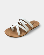 Load image into Gallery viewer, Soda Isabel Sandals
