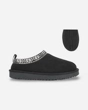 Load image into Gallery viewer, Soda Simmon Clog Slippers
