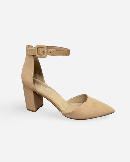 City Classified Ingrid Low Heel Pointed Toe Pumps