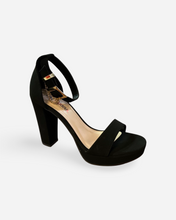 Load image into Gallery viewer, Delicious Finding Platform Heel
