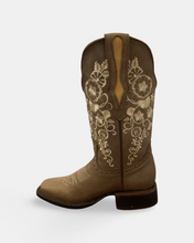 Load image into Gallery viewer, Arles Brown Boots with Flowers
