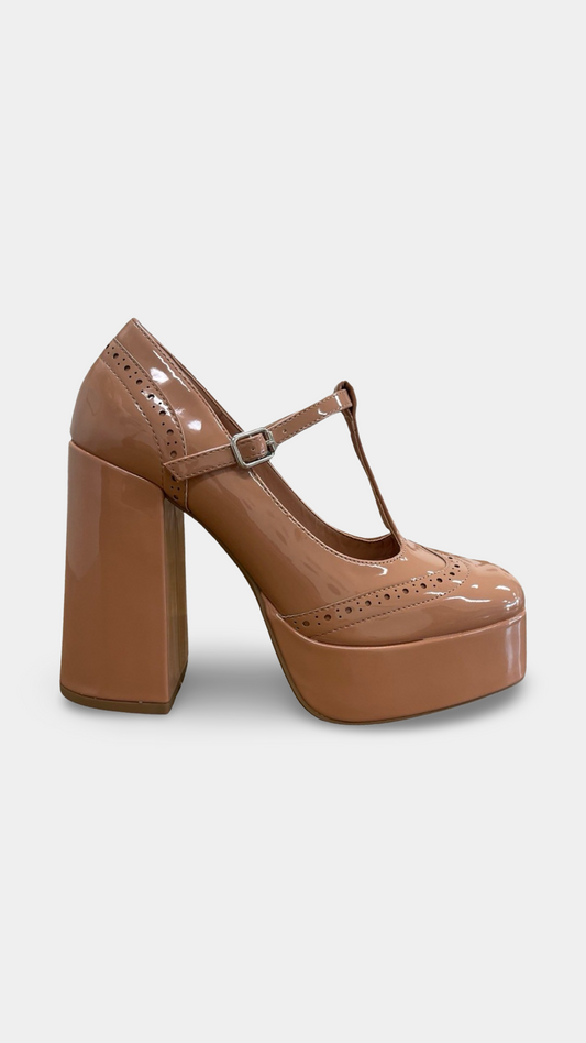 Delicious Nimble Mary Jane Platform Heel