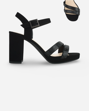 Load image into Gallery viewer, Delicious Merlot Rhinestone Platform Heel
