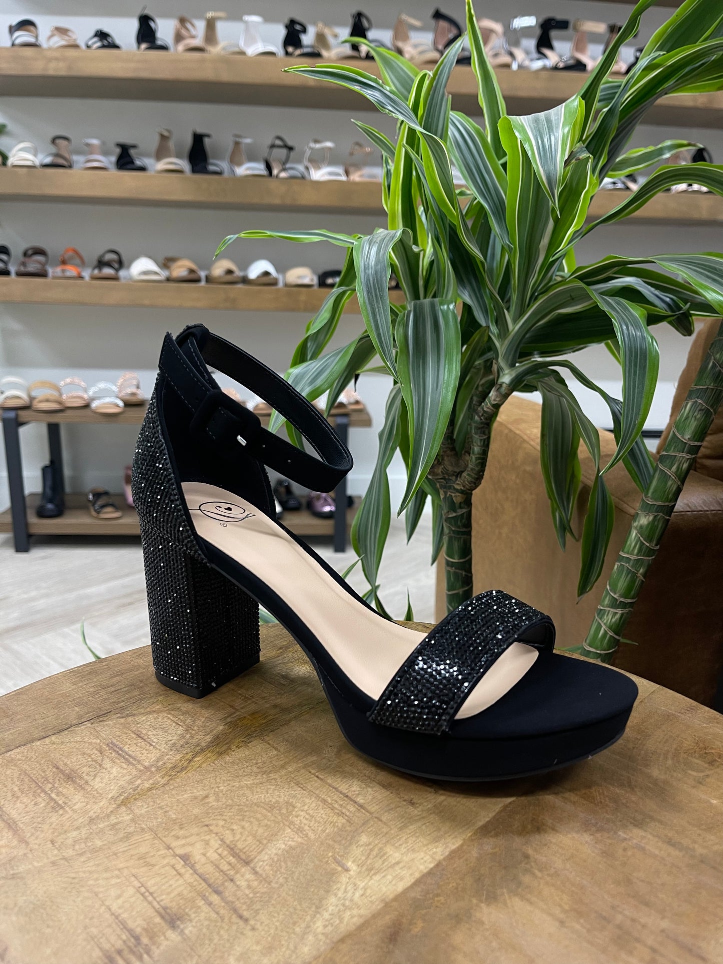 Delicious Smoor Gem Platform Heel