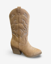 Load image into Gallery viewer, Soda Orville Western Boot
