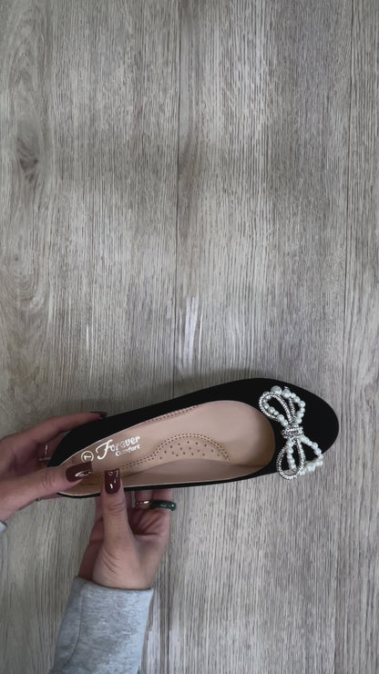 Forever Gloria Pearl/Rhinestone Bow Ballet Flat