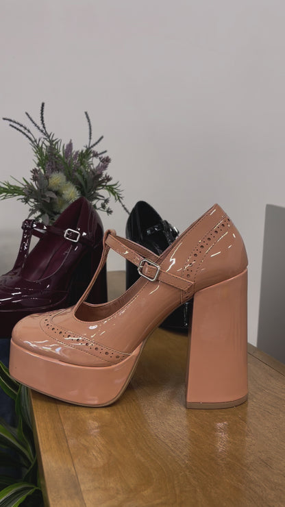 Delicious Nimble Mary Jane Platform Heel