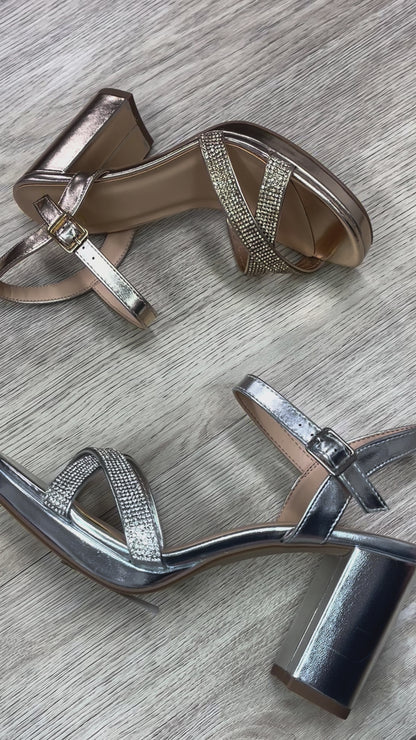 Delicious Fatima Rhinestone Platform Heel
