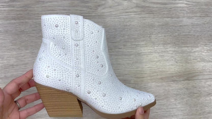 Soda Shelby Ankle Cowgirl Boots
