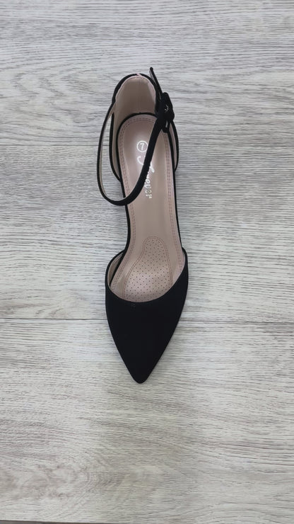 Forever Nataly Pointed Toe Low Block Heel