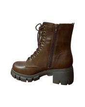 Load image into Gallery viewer, Soda Tundra Boot
