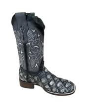 Load image into Gallery viewer, Arles Original Pirarucu Monster Fish Western Boot
