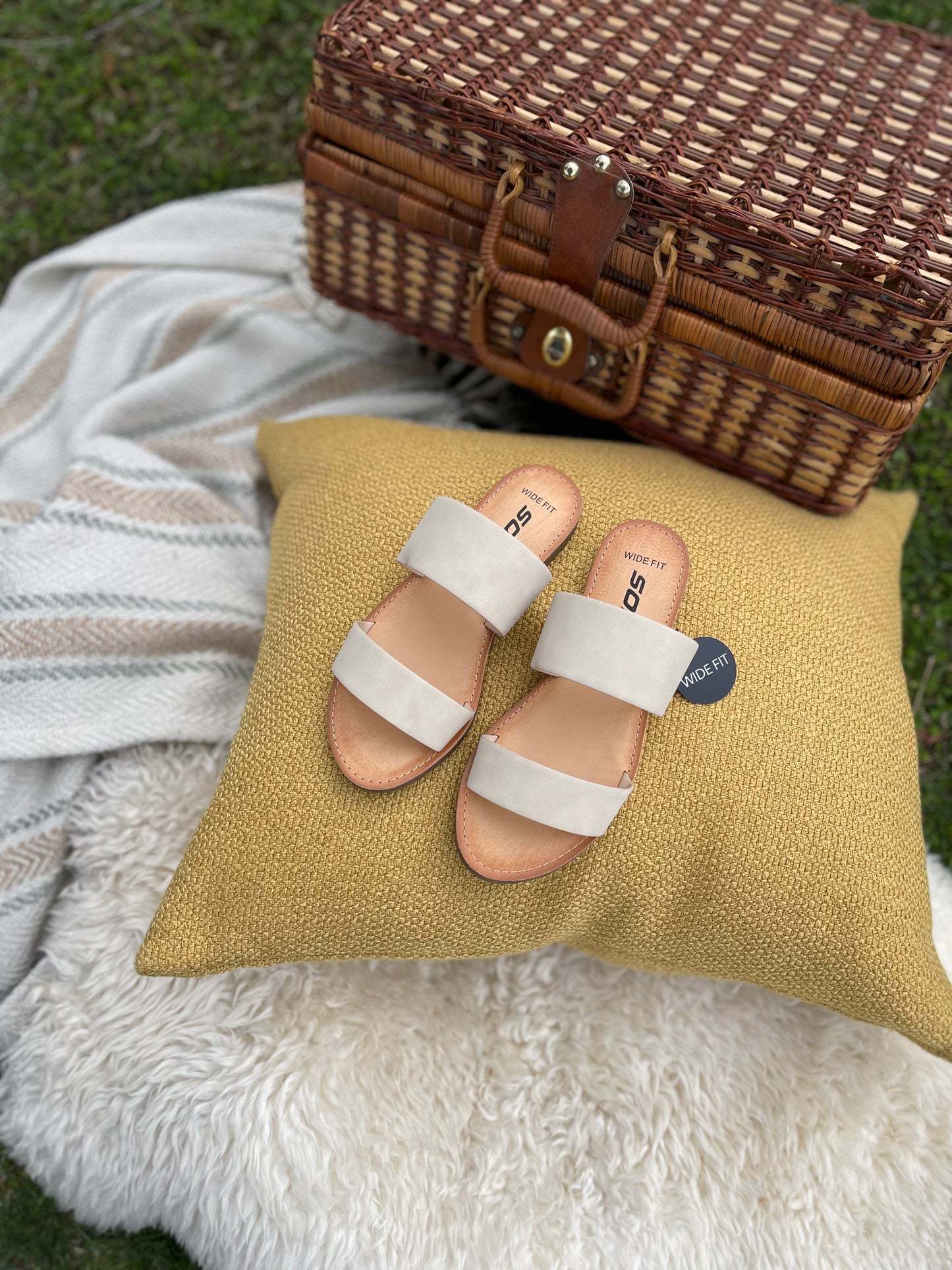 Soda W-Abbey Wide Fit Sandal